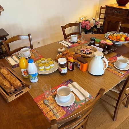 Bed and Breakfast Les Crepinieres Шартр Экстерьер фото