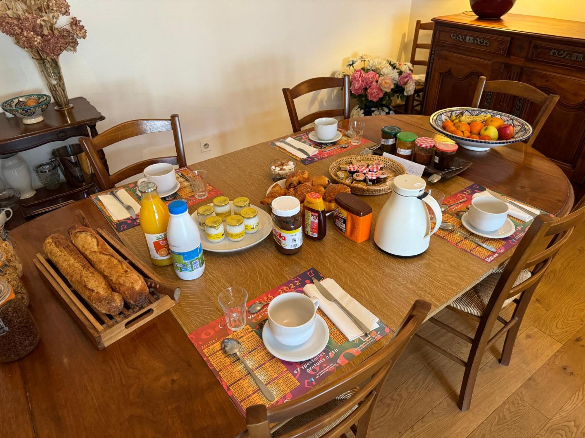 Bed and Breakfast Les Crepinieres Шартр Экстерьер фото